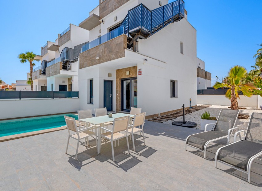 A Vendre - Villa - Torrevieja - Torrevieja Centro
