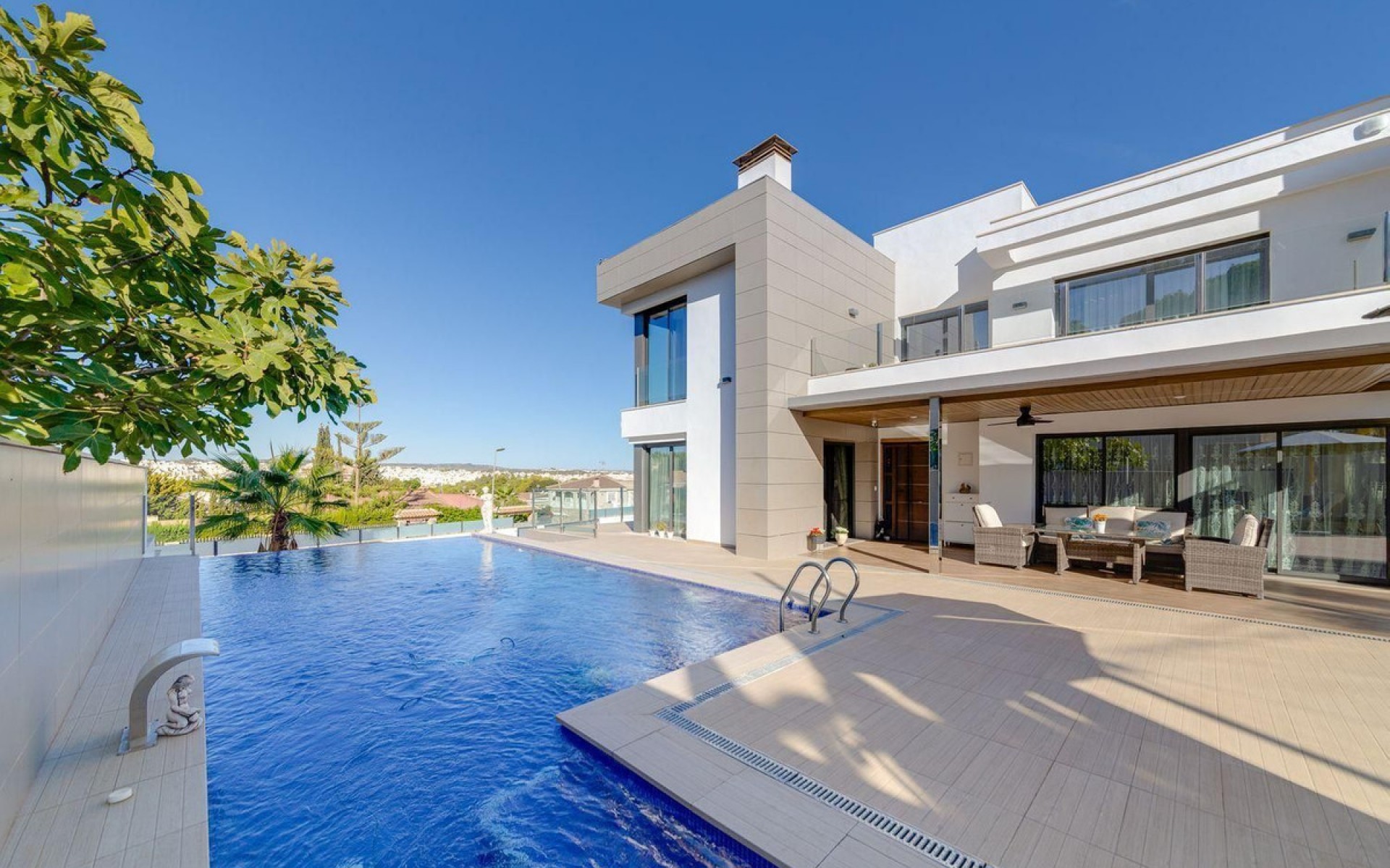 A Vendre - Villa - Torrevieja - Torrevieja Centro
