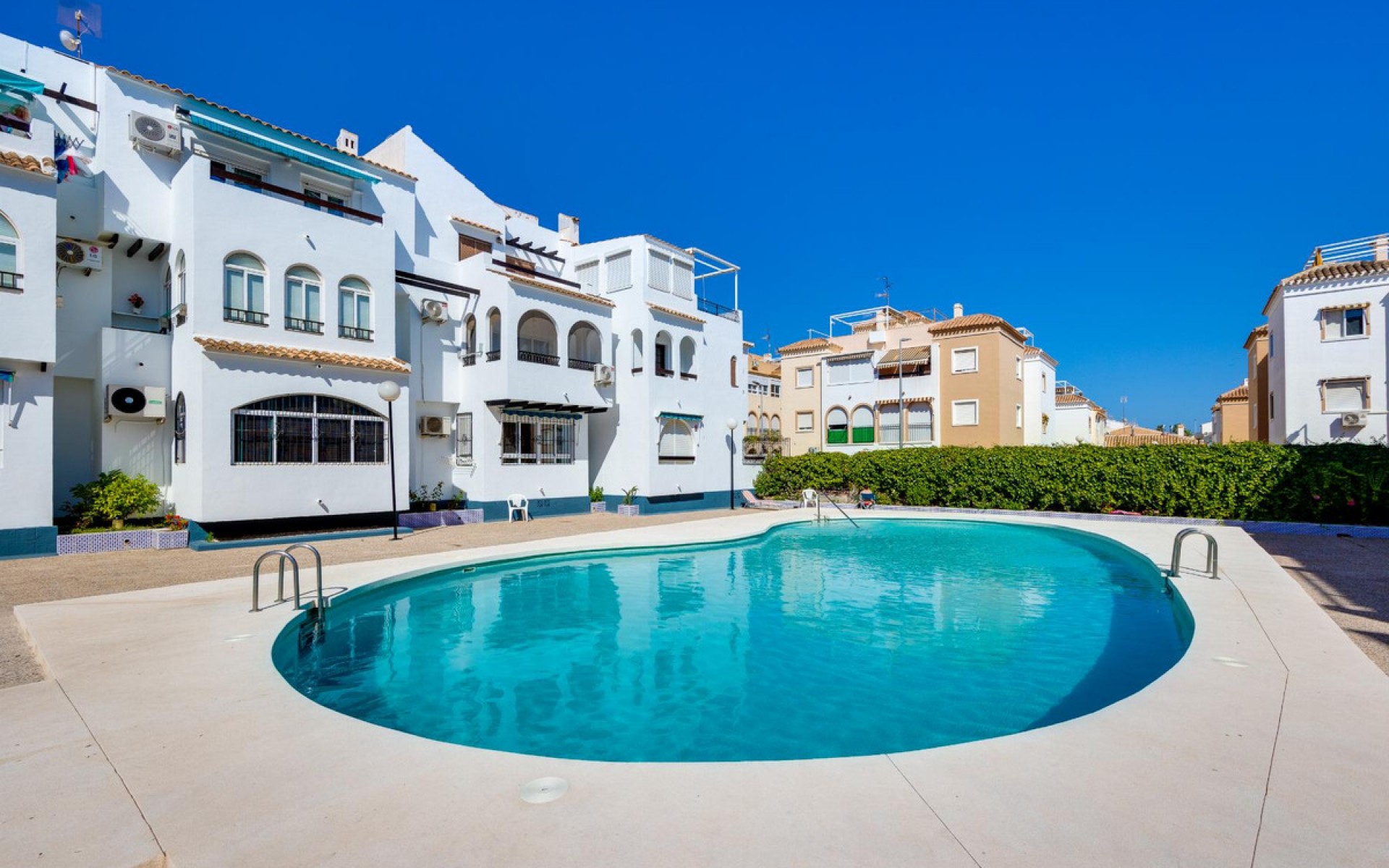 A Vendre - Villa - Torrevieja - Torrevieja Centro