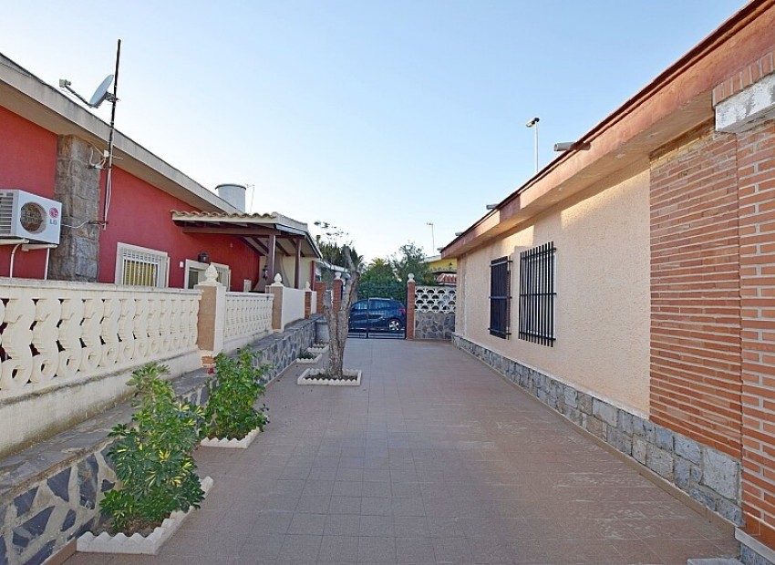 A Vendre - Villa - Torrevieja - Torrevieja Centro