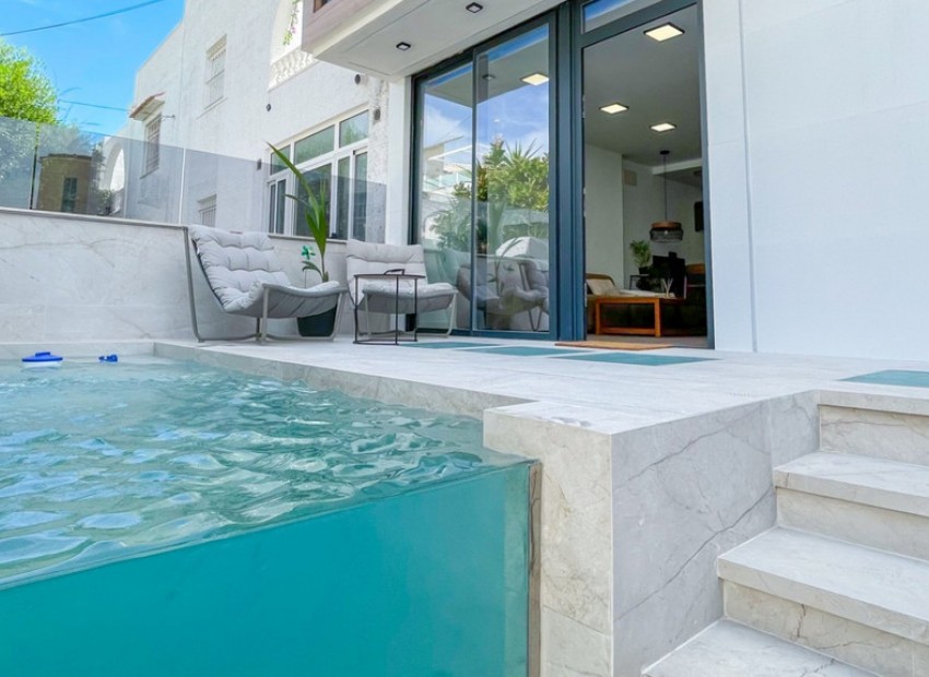 A Vendre - Villa - Torrevieja - Torrevieja Centro