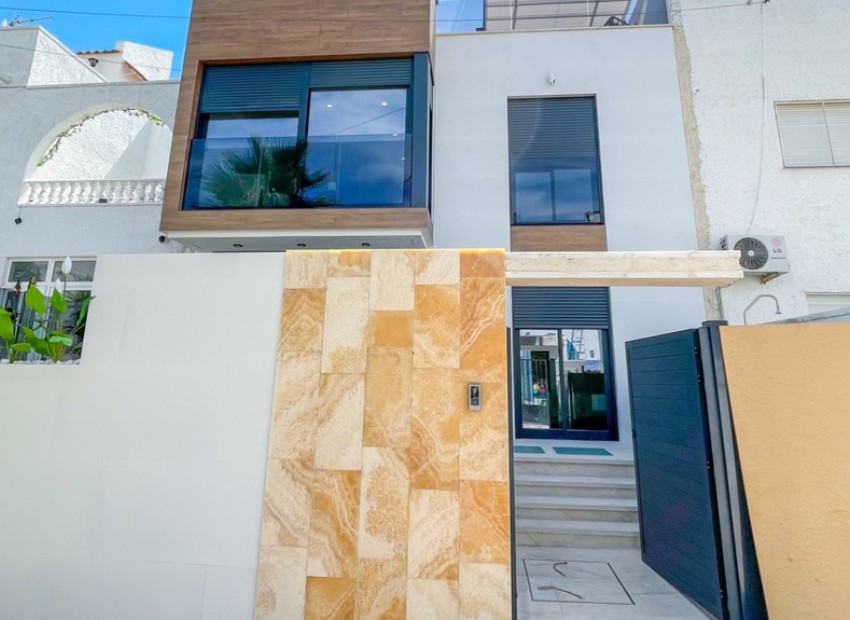 A Vendre - Villa - Torrevieja - Torrevieja Centro