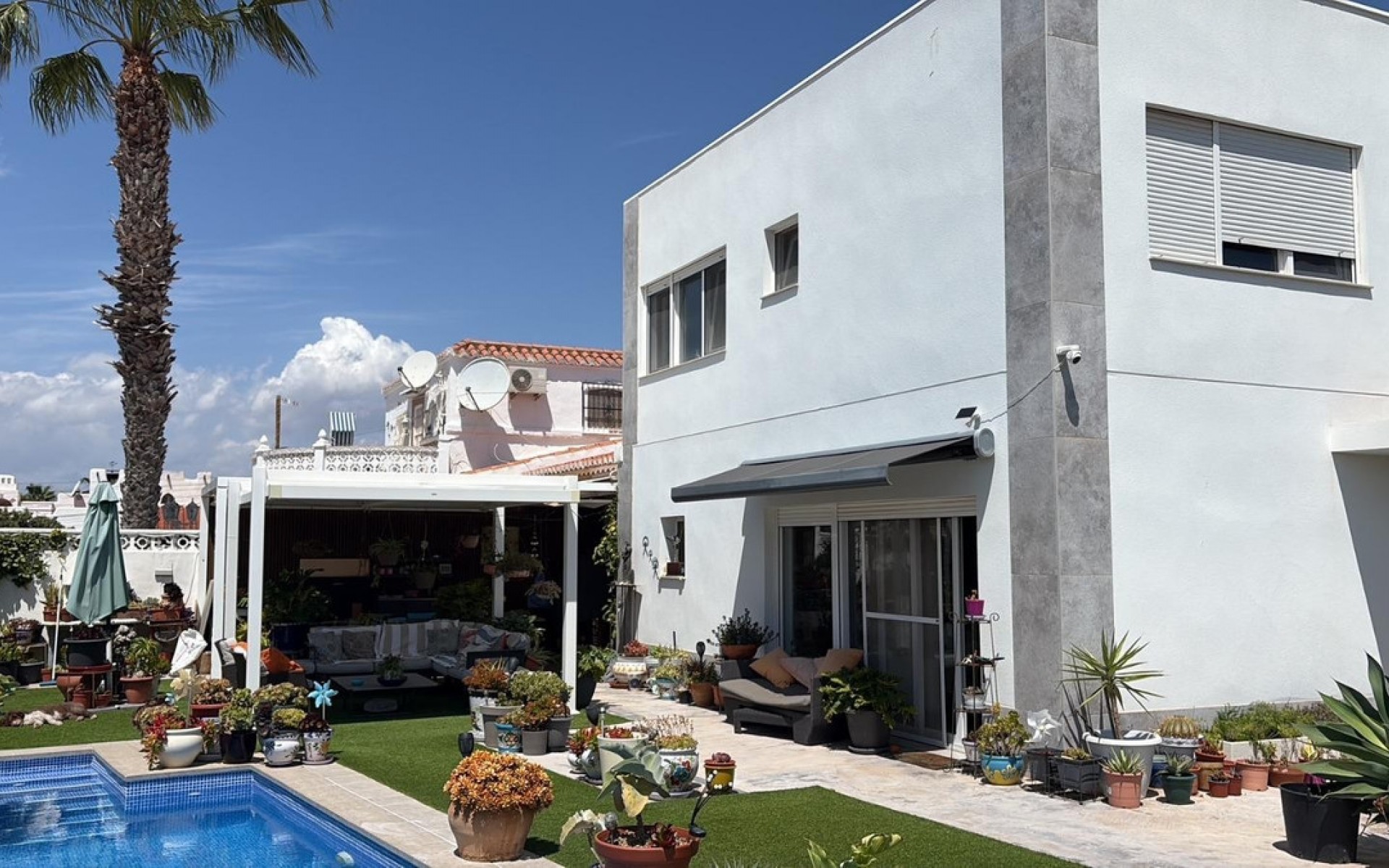 A Vendre - Villa - Torrevieja - Torrevieja Centro