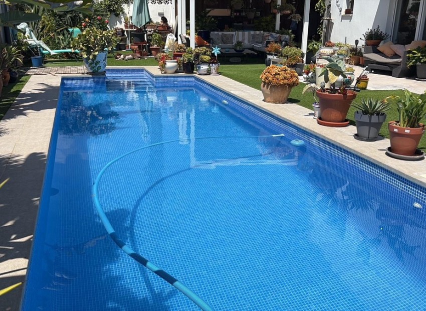A Vendre - Villa - Torrevieja - Torrevieja Centro