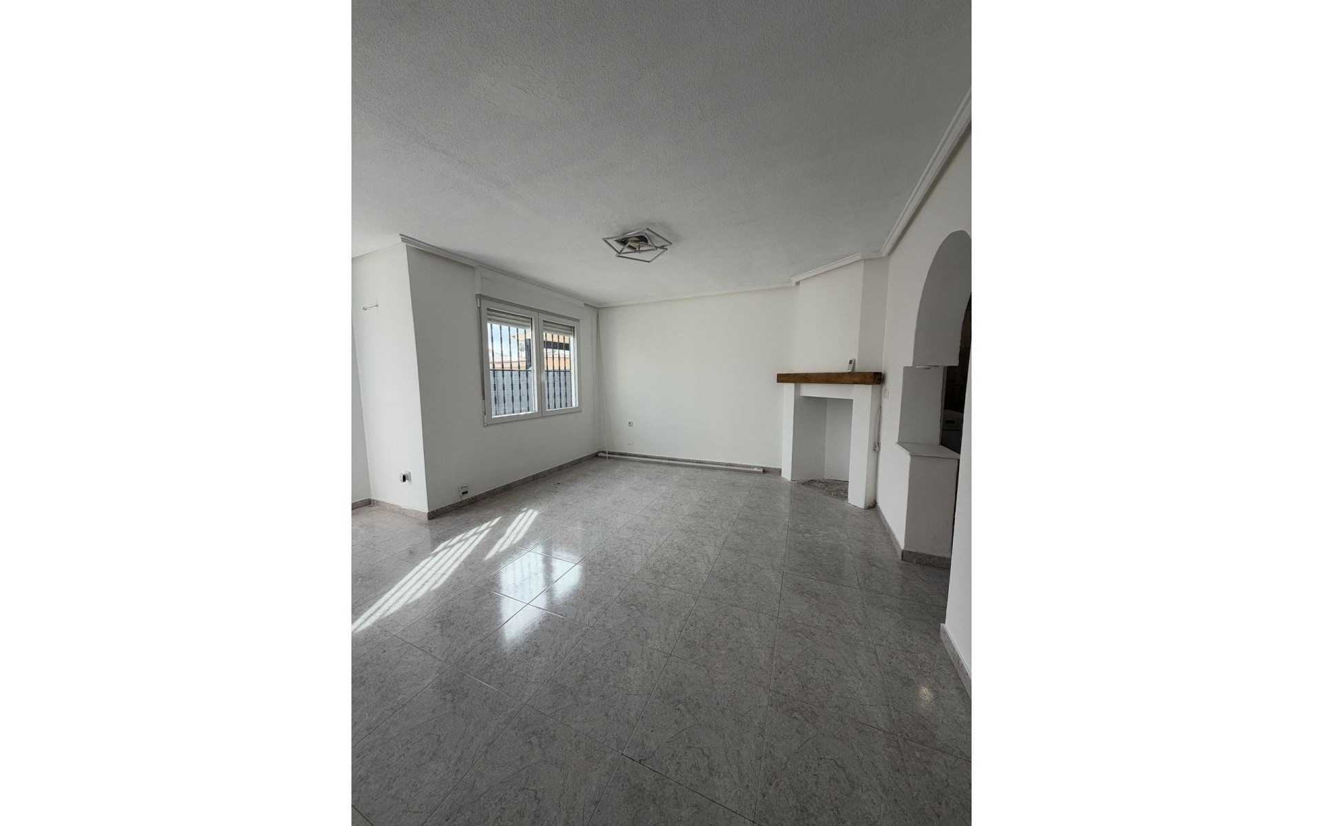 A Vendre - Villa - Torrevieja - Torrevieja Centro