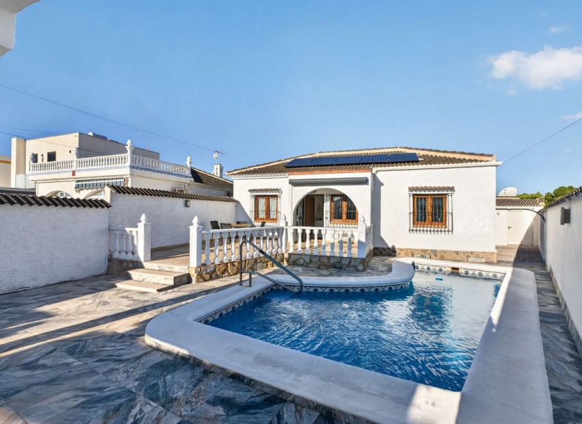 A Vendre - Villa - Torrevieja - Torrevieja Centro