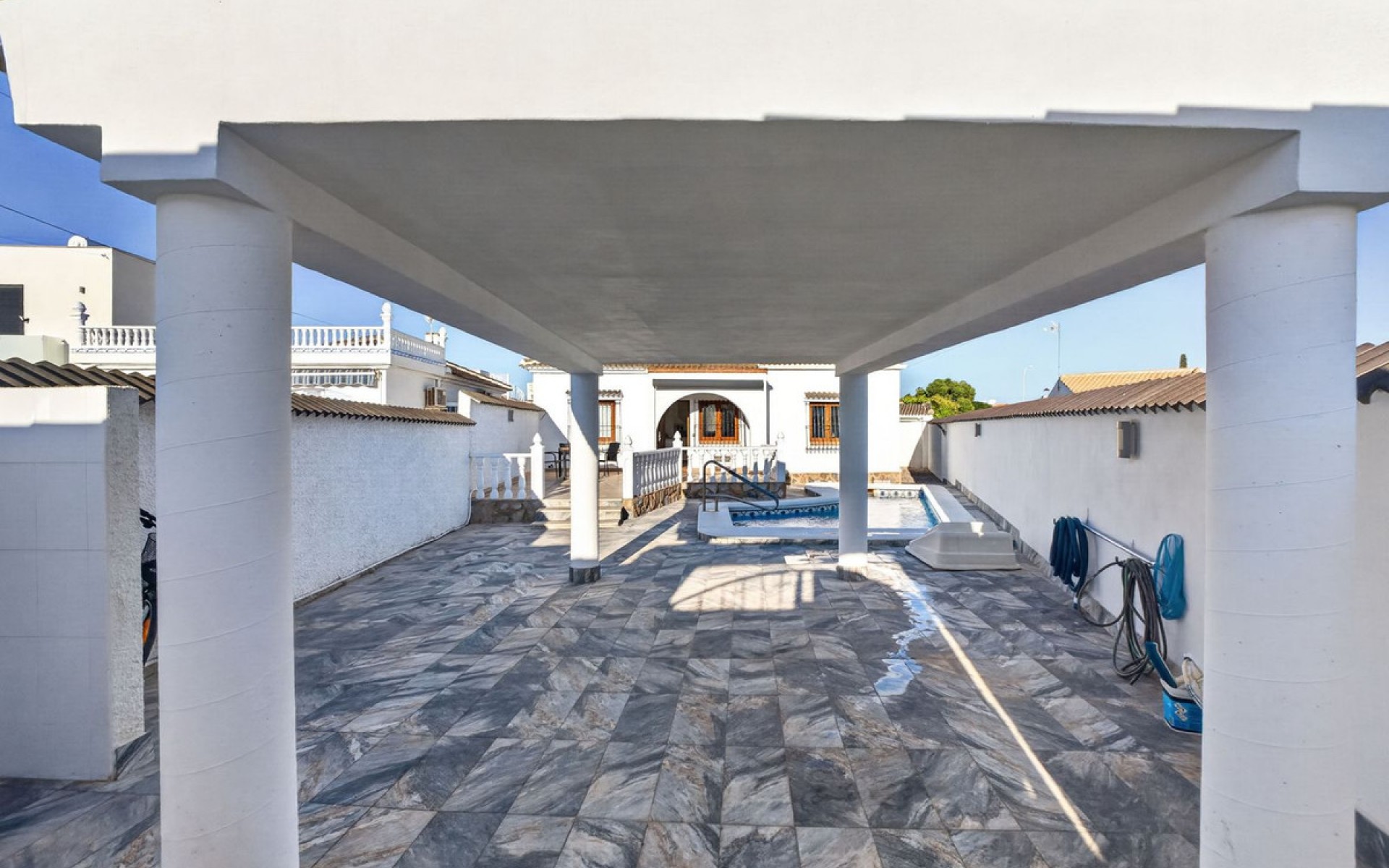 A Vendre - Villa - Torrevieja - Torrevieja Centro