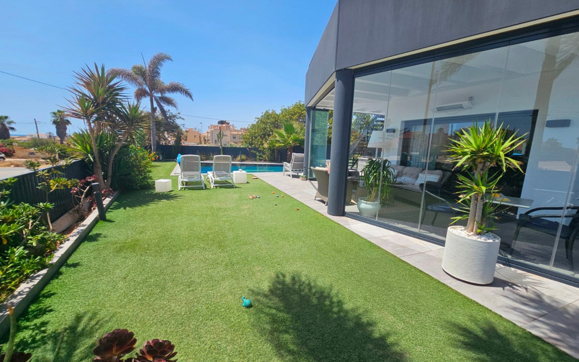 A Vendre - Villa - Torrevieja - Torrevieja Centro