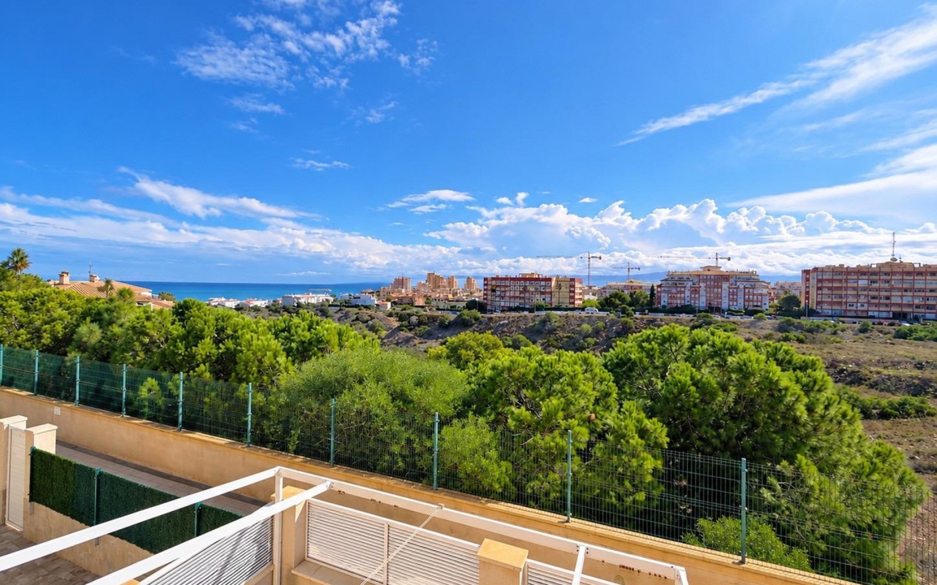 A Vendre - Villa - Torrevieja - Torrevieja Centro