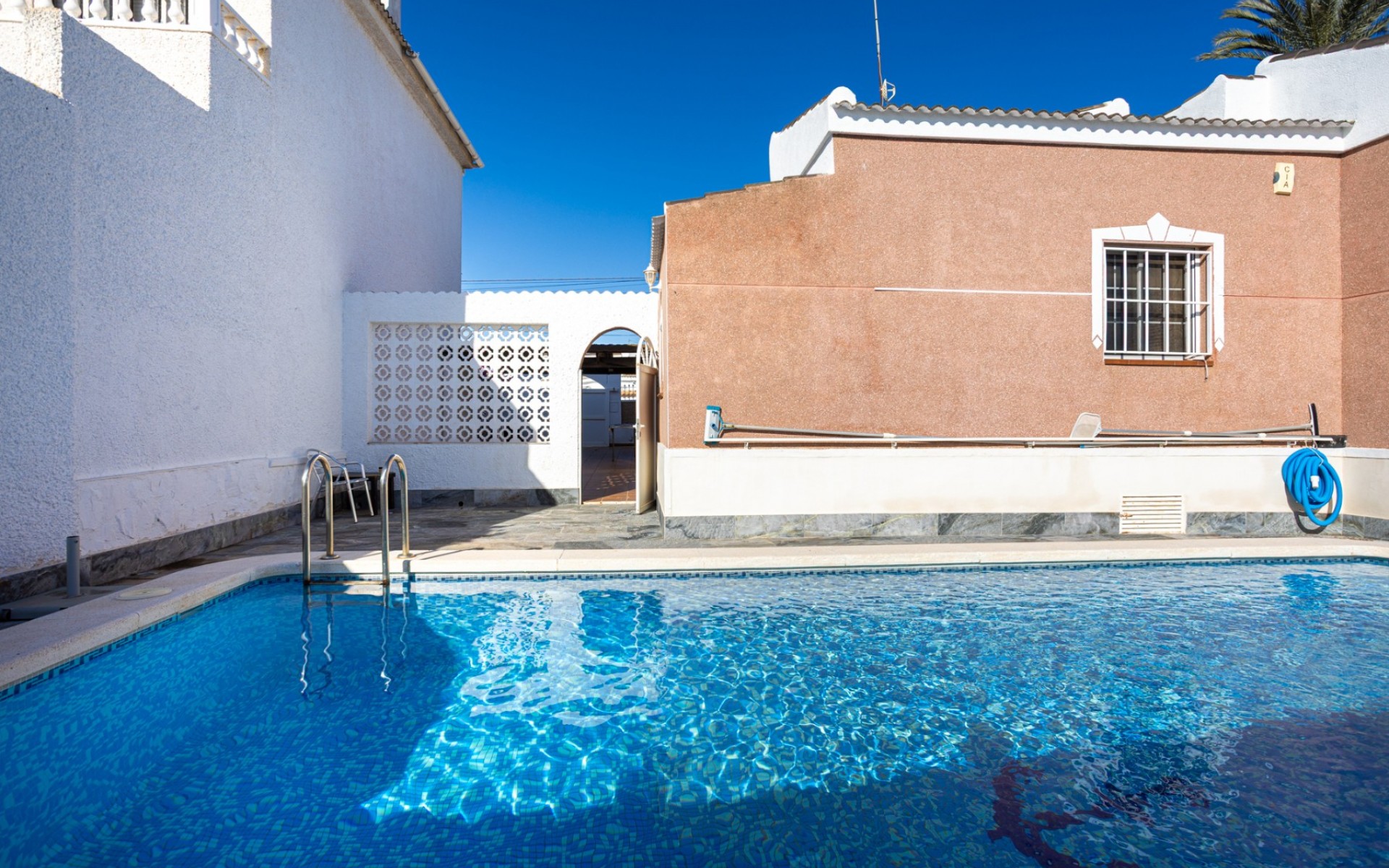 A Vendre - Villa - Torrevieja - Urbanización San Luis