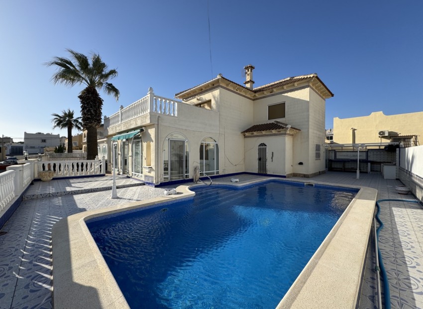 A Vendre - Villa - Villamartin