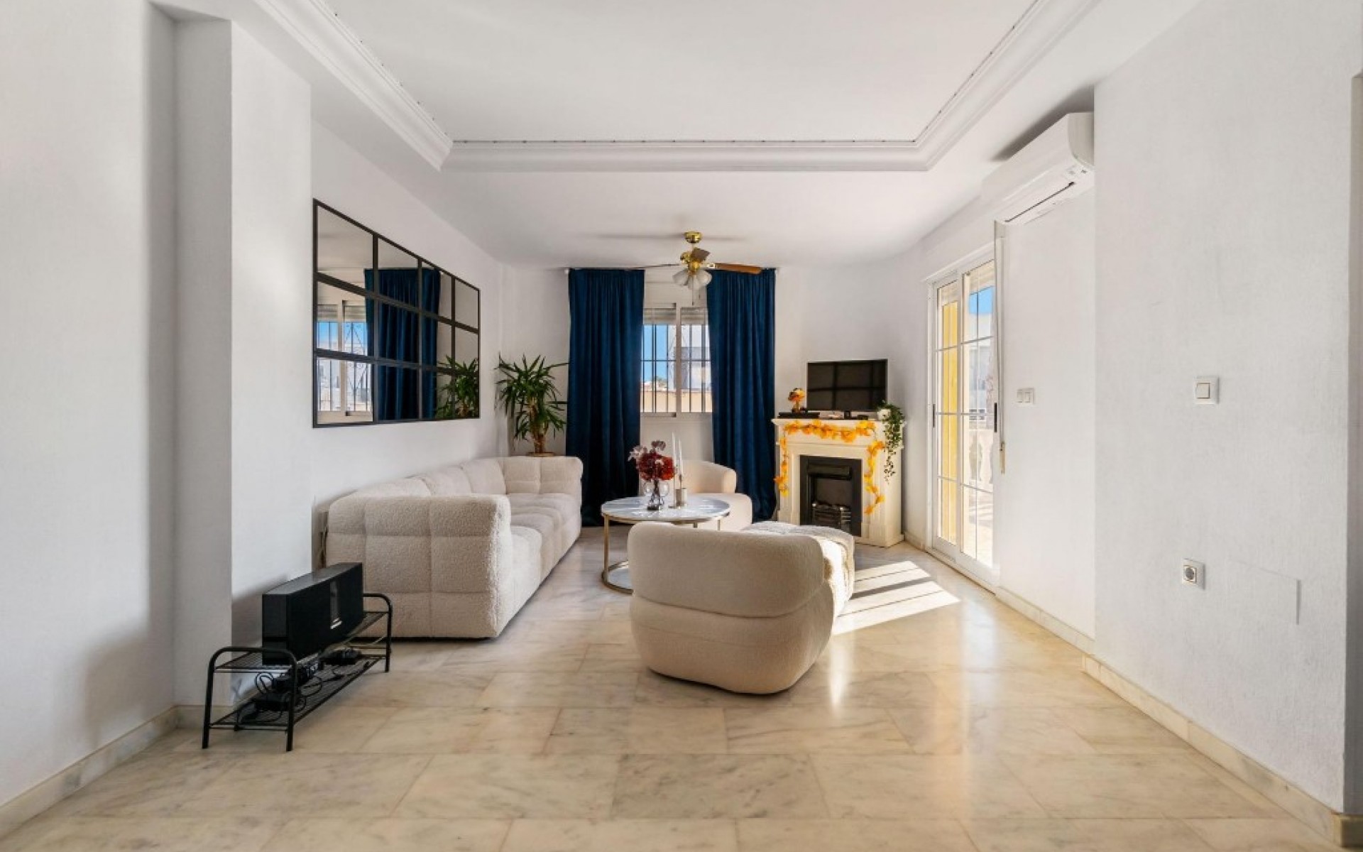 A Vendre - Villa - Villamartin