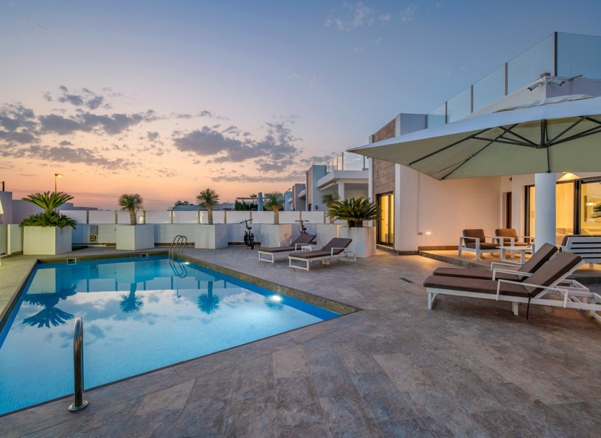 A Vendre - Villa - Villamartin