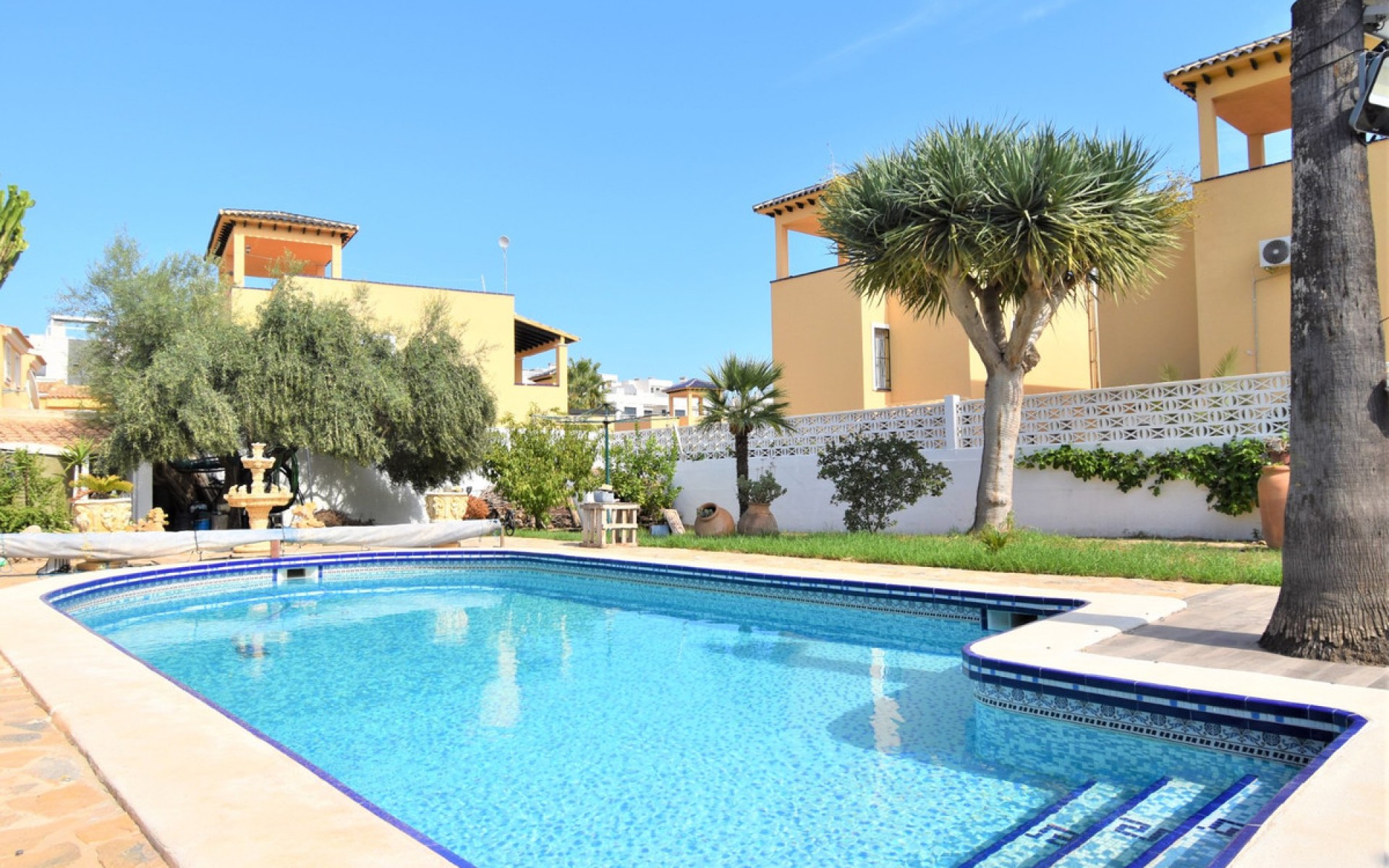 A Vendre - Villa - Villamartin