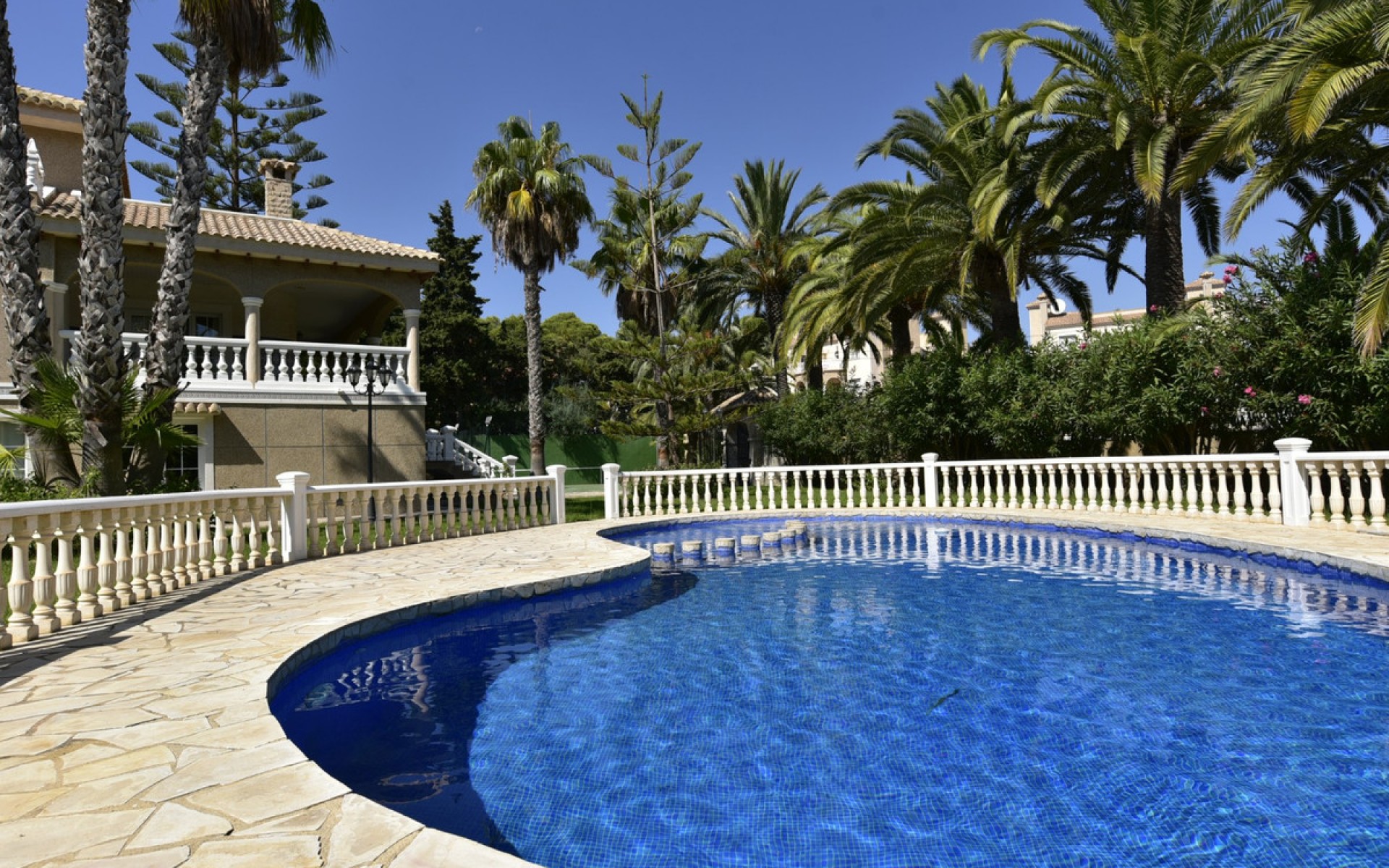 A Vendre - Villa - Villamartin