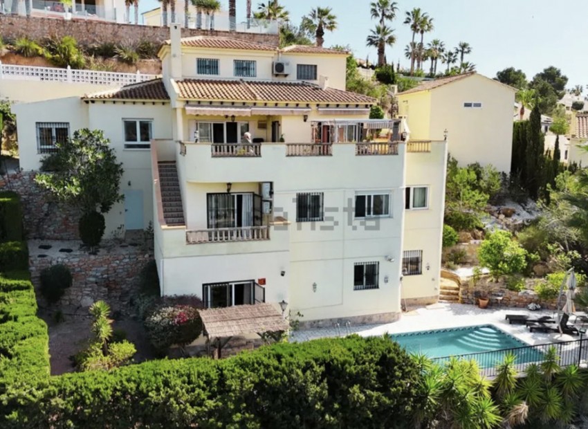 A Vendre - Villa - Villamartin