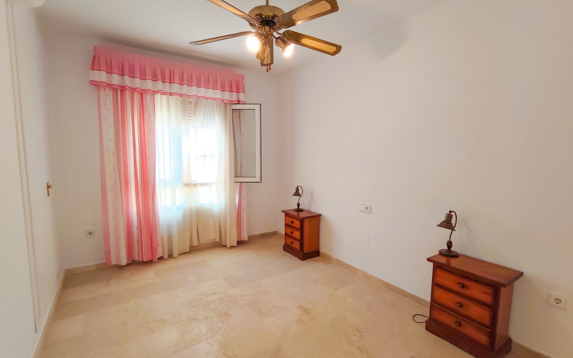 A Vendre - Villa - Villamartin