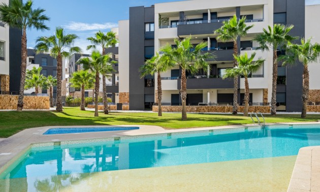 Apartment - Resale - Los Altos - CSPX-58100