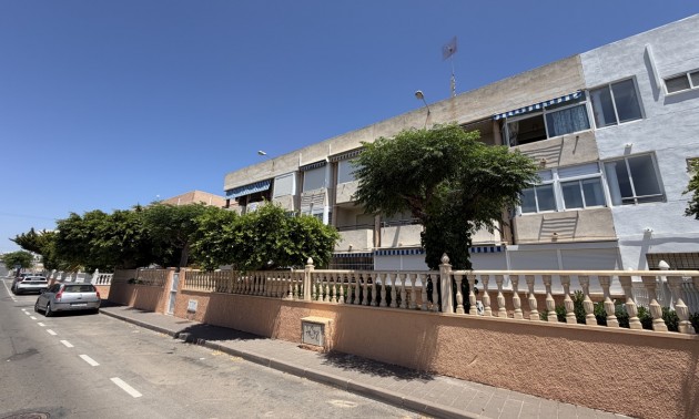 Apartment - Resale - Mil Palmeras - Mil Palmeras