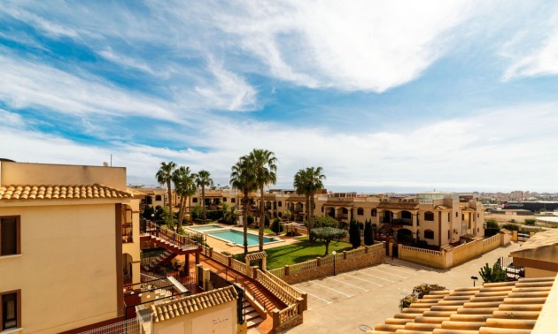 Apartment - Resale - Torrevieja - Aguas Nuevas