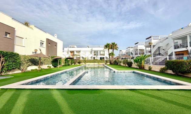 Apartment - Resale - Torrevieja - Aguas Nuevas