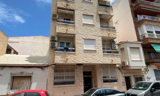 Apartment - Resale - Torrevieja - Torrevieja Centro