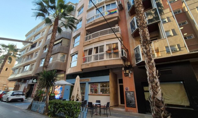Apartment - Resale - Torrevieja - Torrevieja Centro