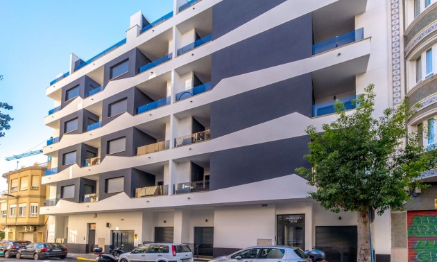 Apartment - Resale - Torrevieja - Torrevieja Centro