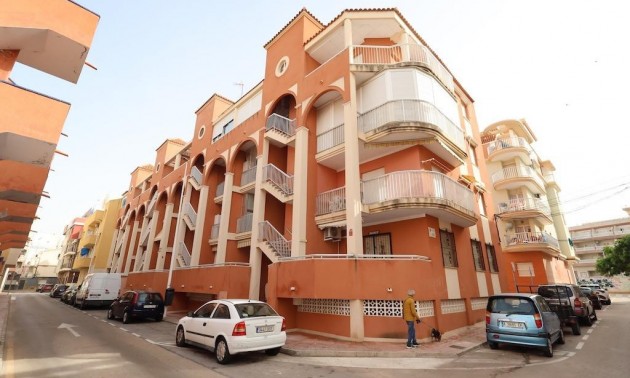 Apartment - Resale - Torrevieja - Torrevieja Centro