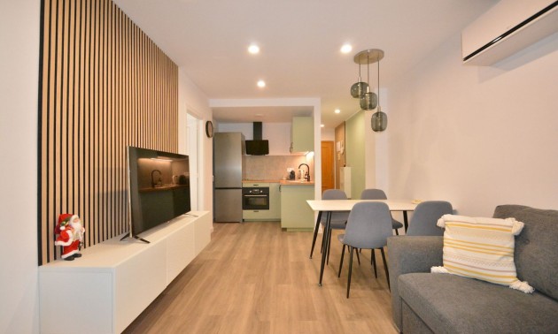 Apartment - Resale - Torrevieja - Torrevieja Centro