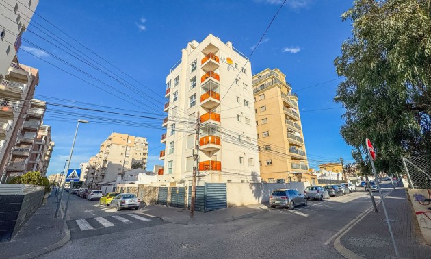 Apartment - Resale - Torrevieja - Torrevieja Centro