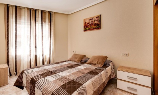Apartment - Resale - Torrevieja - Torrevieja Centro