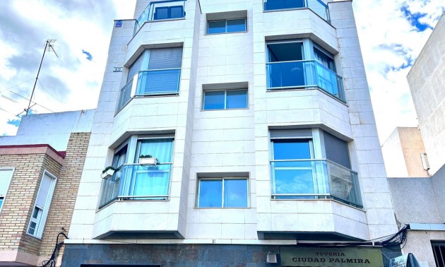 Apartment - Resale - Torrevieja - Torrevieja Centro