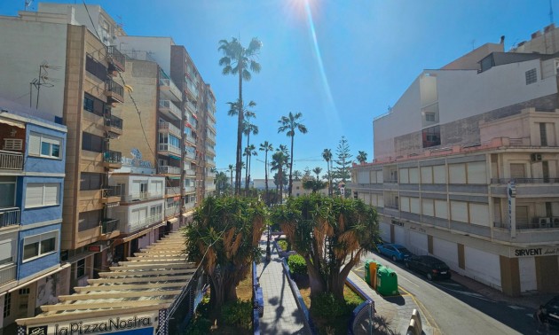 Apartment - Resale - Torrevieja - Torrevieja Centro