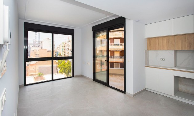 Apartment - Resale - Torrevieja - Torrevieja Centro
