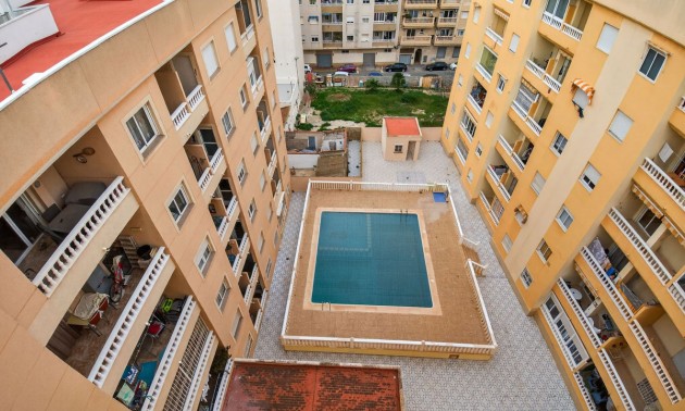 Apartment - Resale - Torrevieja - Torrevieja Centro