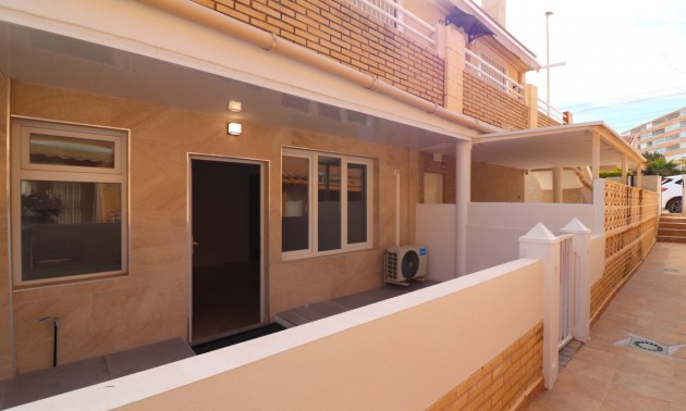 Apartment - Resale - Torrevieja - Torrevieja Centro