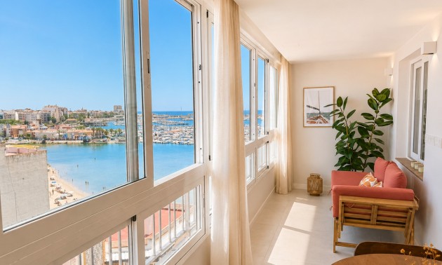 Apartment - Resale - Torrevieja - Torrevieja Centro