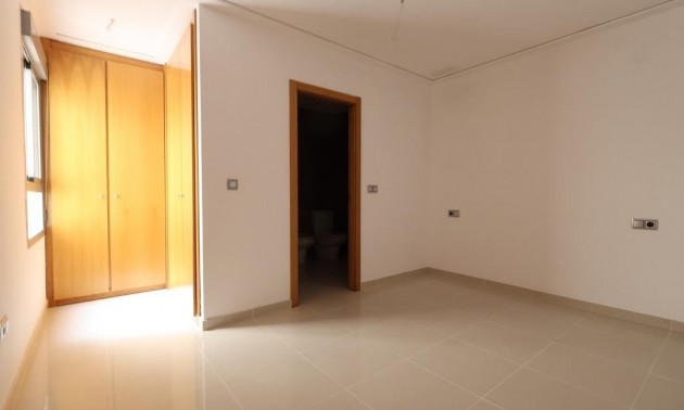 Apartment - Resale - Torrevieja - Torrevieja Centro