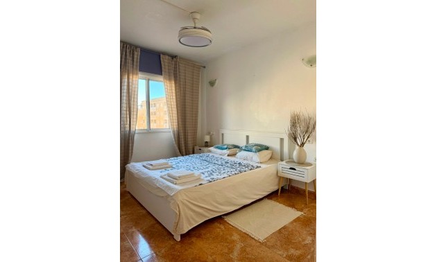 Apartment - Resale - Torrevieja - Torrevieja Centro