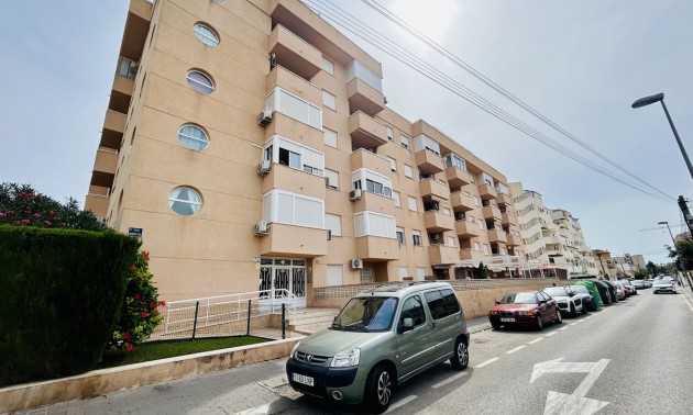 Apartment - Resale - Torrevieja - Torrevieja Centro