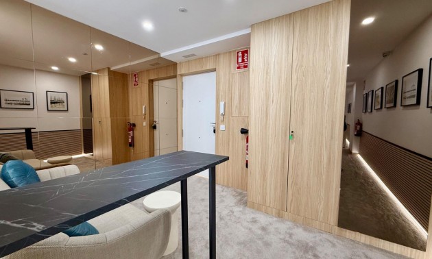 Apartment - zum Verkauf - Alicante - Alicante Centro