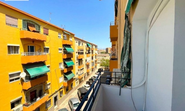 Apartment - zum Verkauf - Alicante - Alicante Centro