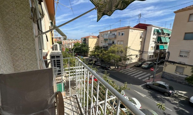 Apartment - zum Verkauf - Alicante - Alicante Centro