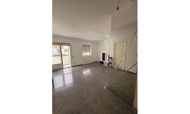 Apartment - zum Verkauf - Alicante - Alicante Centro