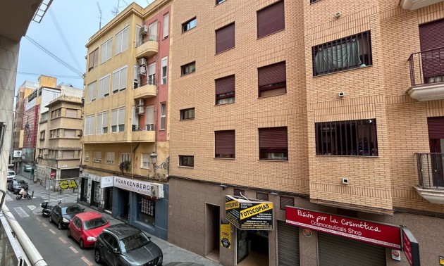 Apartment - zum Verkauf - Alicante - Alicante City Centro