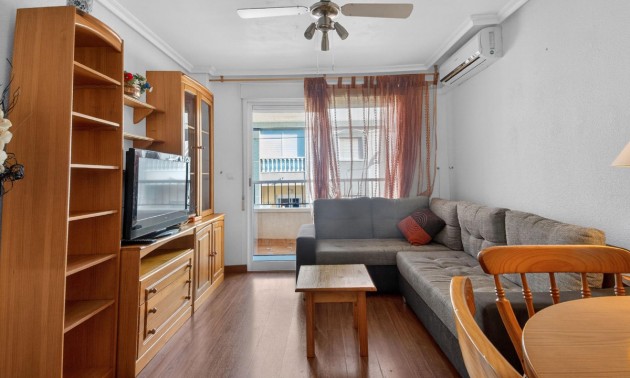 Apartment - zum Verkauf - Alicante - Parque de las Naciones