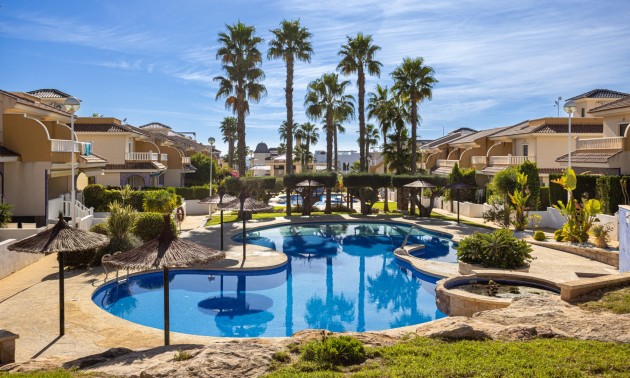 Apartment - zum Verkauf - Ciudad Quesada - Doña Pepa