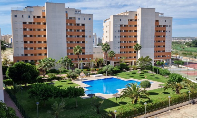 Apartment - zum Verkauf - Guardamar Del Segura - Guardamar del Segura
