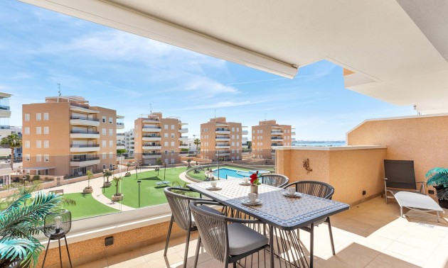 Apartment - zum Verkauf - Guardamar Del Segura - Urbanización El Raso